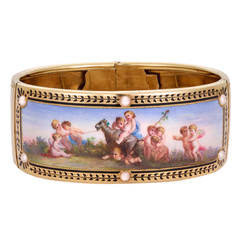 Past Era Mid Victorian Enamel and Pearl Bangle Bracelet with Putti 7