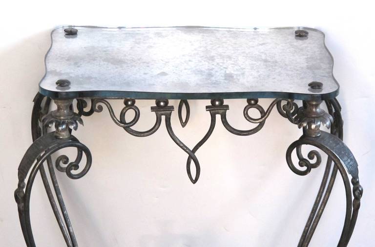 Mid-20th Century Elegant and Stylish French, 1940s Iron and Tole Side Table by Rene Drouet For Sale