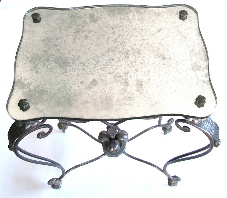 Elegant and Stylish French, 1940s Iron and Tole Side Table by Rene Drouet For Sale 1