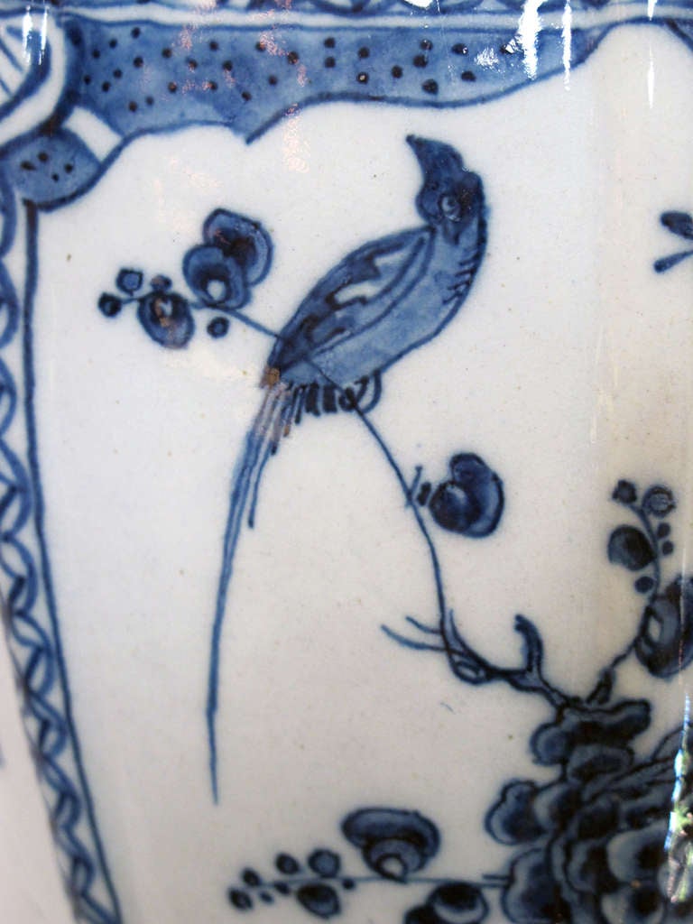 Good 18th Century Dutch Delft Blue & White Ribbed Covered Vase with Lion Finial 1