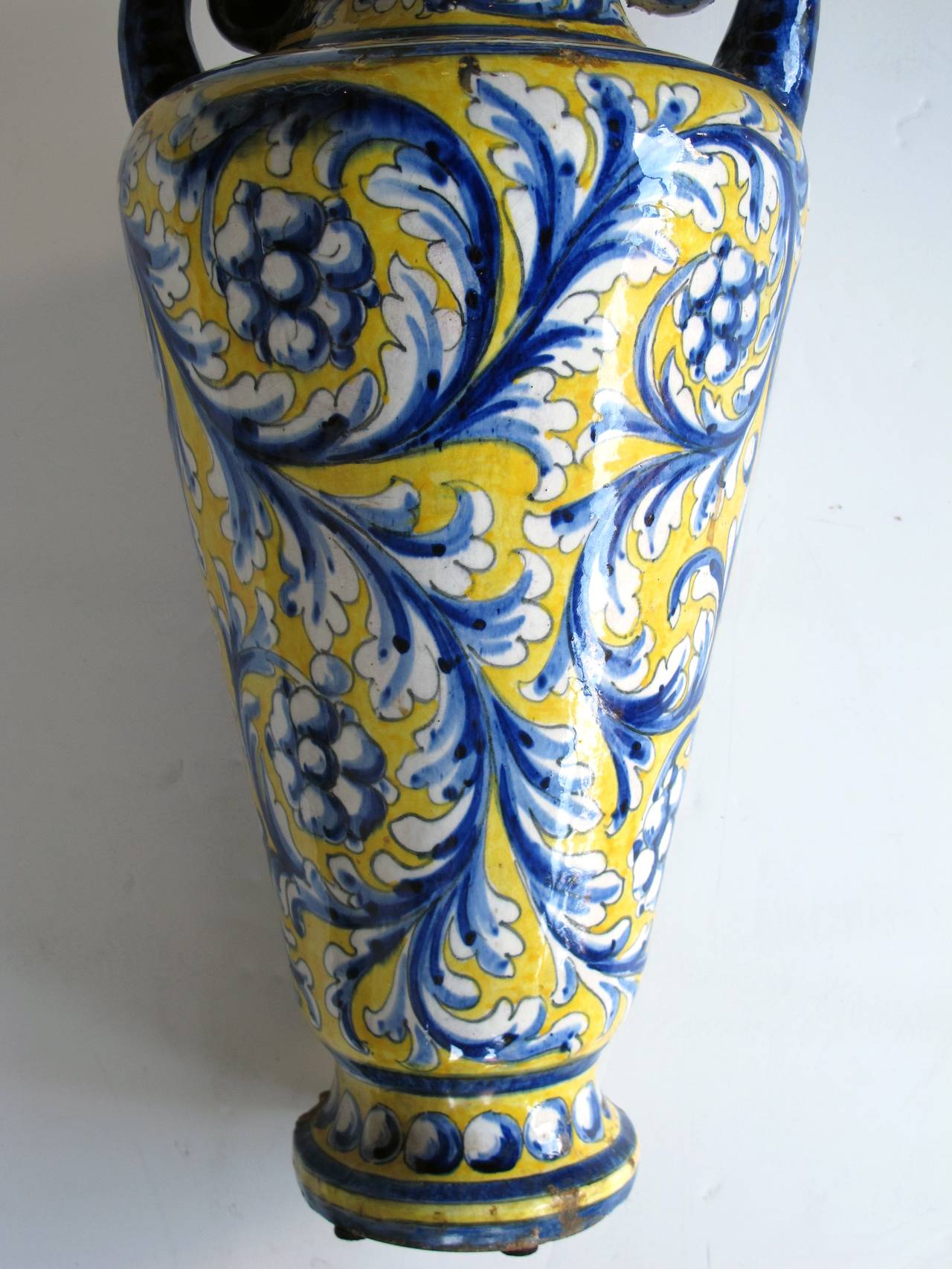 Italian Tin-Glazed Earthenware Polychrome ‘Majolica’ Double Handled Vase In Excellent Condition For Sale In San Francisco, CA
