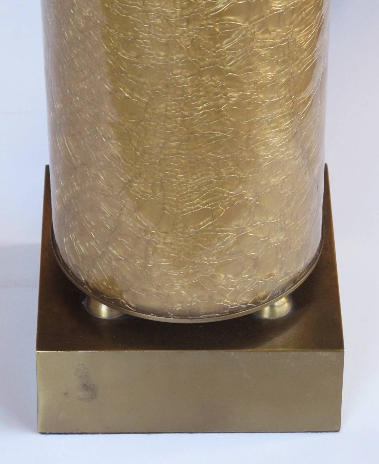 A Pair of Hollywood Regency Cylindrical Gold Crackle Glass Lamps by Paul Hanson In Excellent Condition In San Francisco, CA