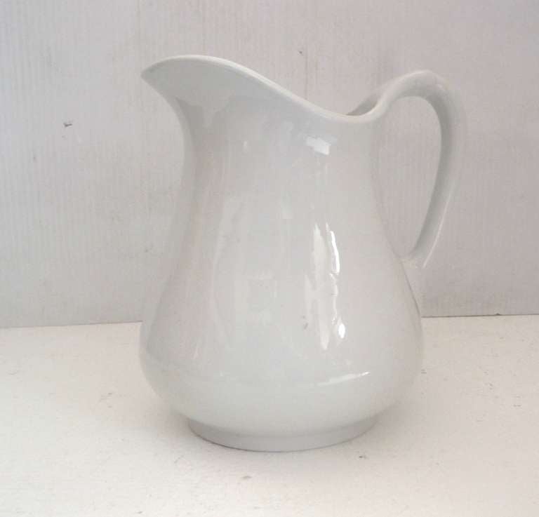 19th Century Unusual English Water Pitcher In Excellent Condition In Los Angeles, CA
