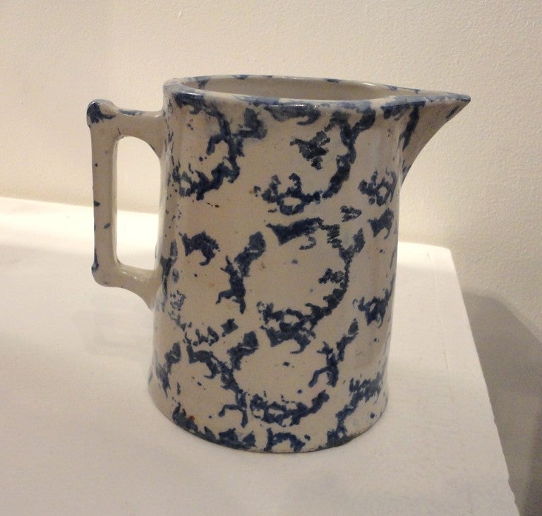 19th Century Spongeware Pitcher from Pennsylvania In Excellent Condition In Los Angeles, CA