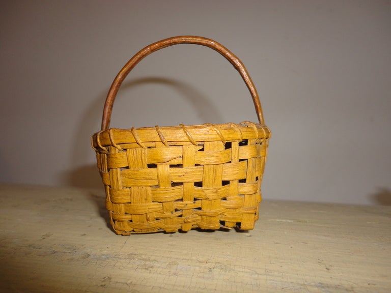 Country 19th Century Original Mustard Painted Tiny Basket with Mini Velvet Carrots