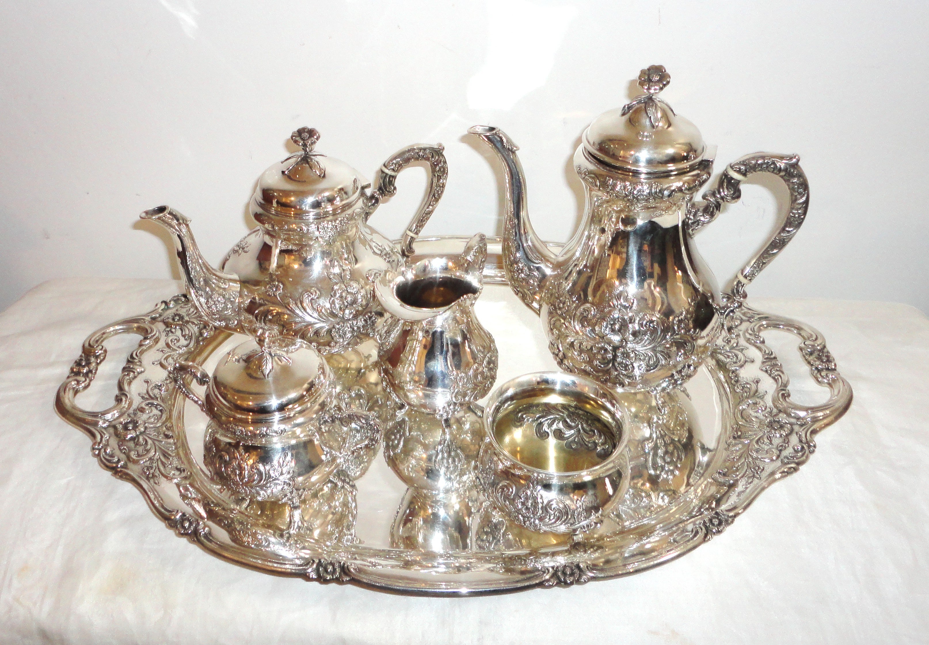Monumental  Handarbeit Sterling Silver 6 Piece Tea  Service