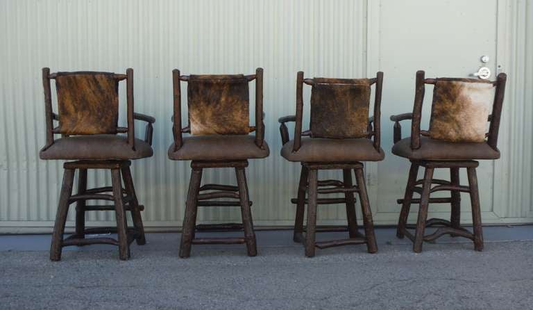Old HIckory Pub Table with Four Upholstered Swivel Bar Stools 4