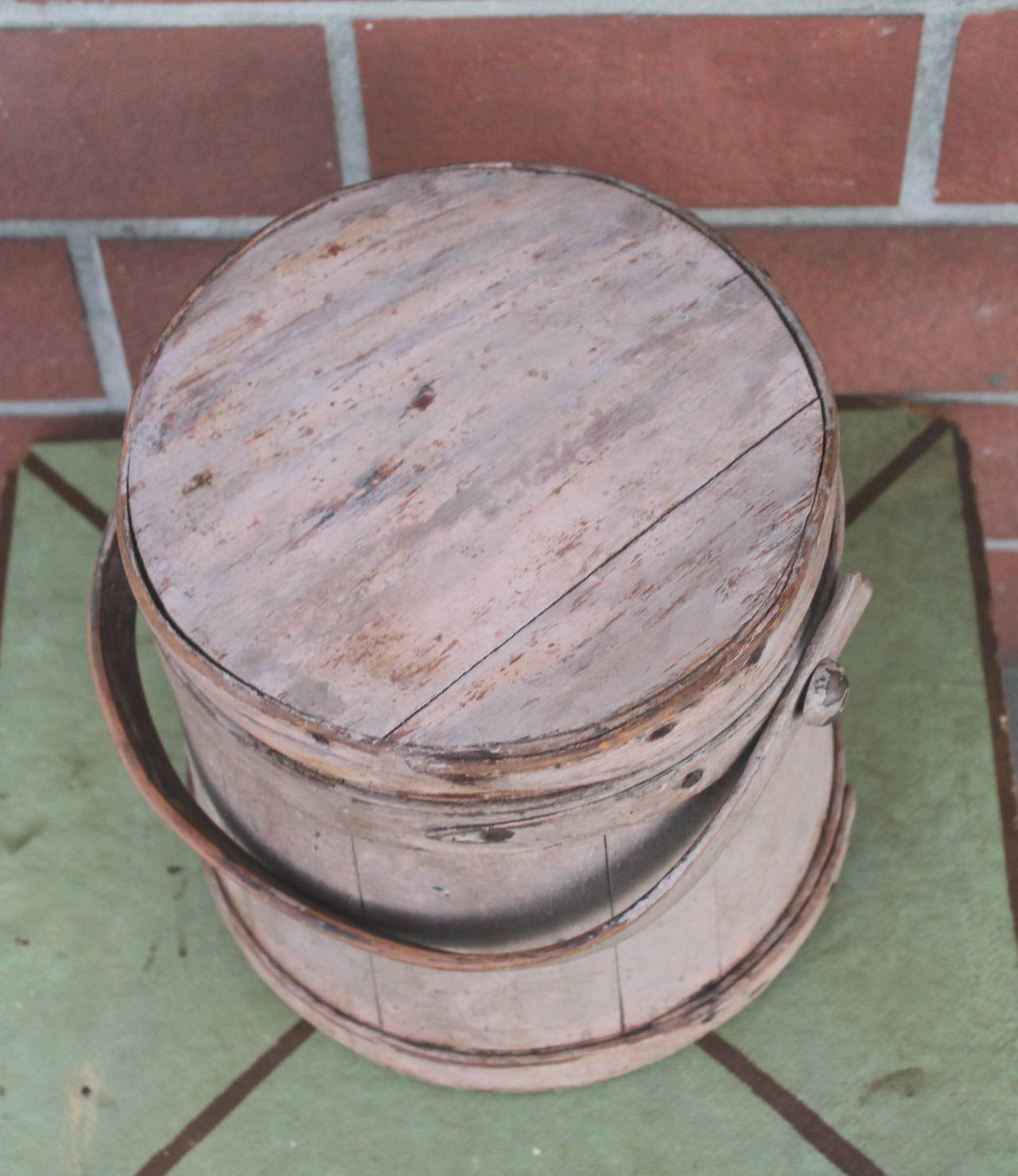 19th Century Grungy Mauve Painted Firkin from New England In Distressed Condition In Los Angeles, CA