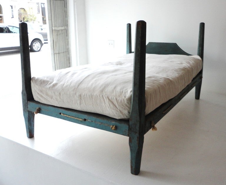 19th Century Rare Original New England Robin Egg Blue Painted Hire Hands Bed
