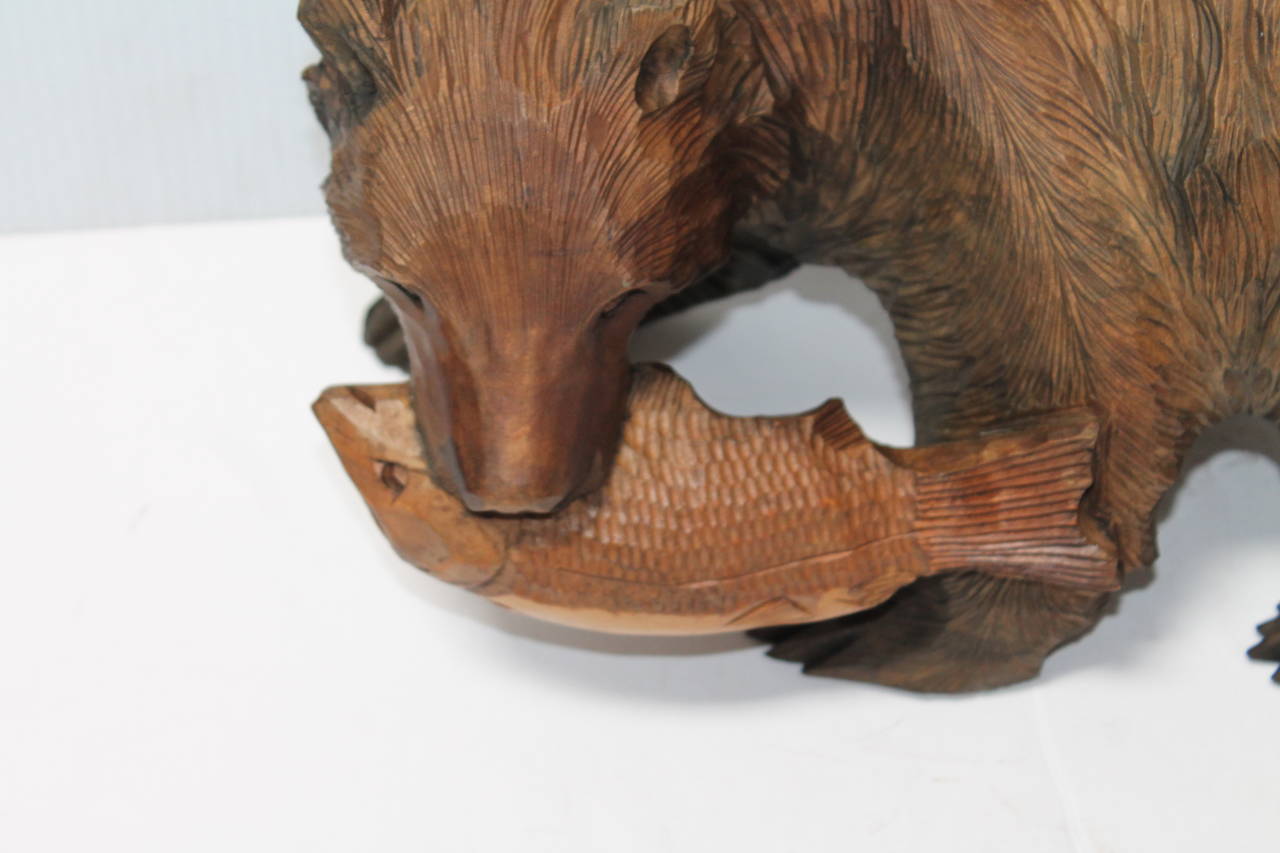 Adirondack Early 20th Century Hand-Carved American Bear with Fish