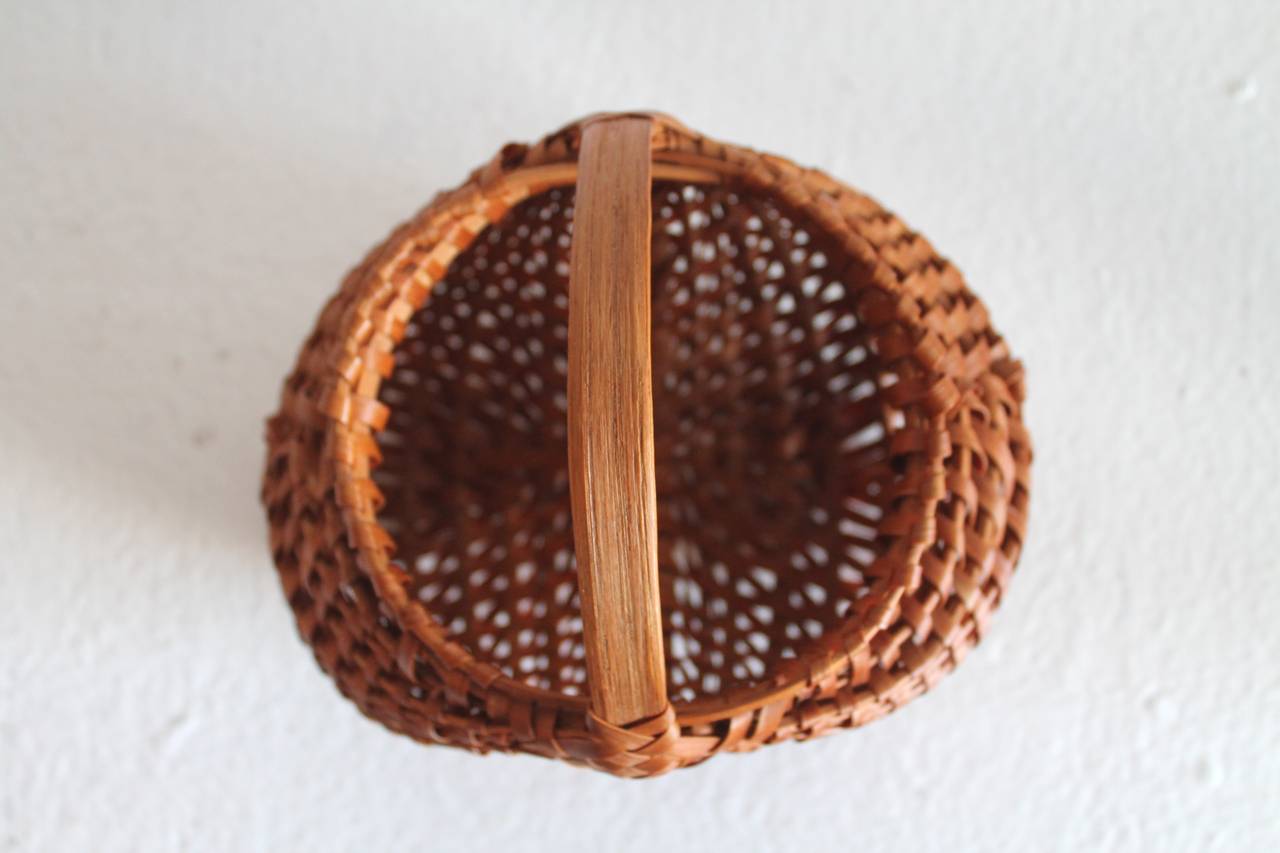 American Rare Miniature 19th Century New England Buttocks Basket