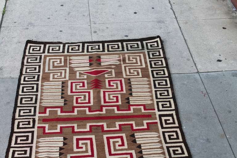 Early 20th Century Navajo Indian Weaving Rug In Good Condition In Los Angeles, CA