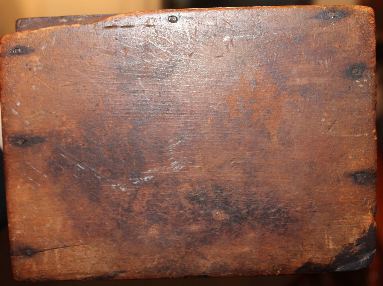 Early 19th Century New England Painted Walnut Pipe Wall Box In Distressed Condition In Los Angeles, CA