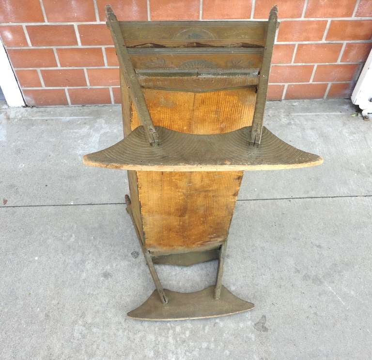 Important & Rare Pennsylvania 18thc Paint Decorated Cradle For Sale 2