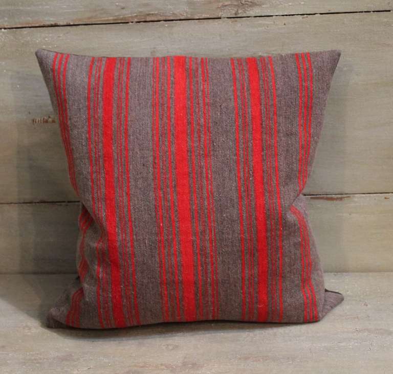 Pair of Late 19th Century Brown and Red Striped Pillows In Excellent Condition In Los Angeles, CA