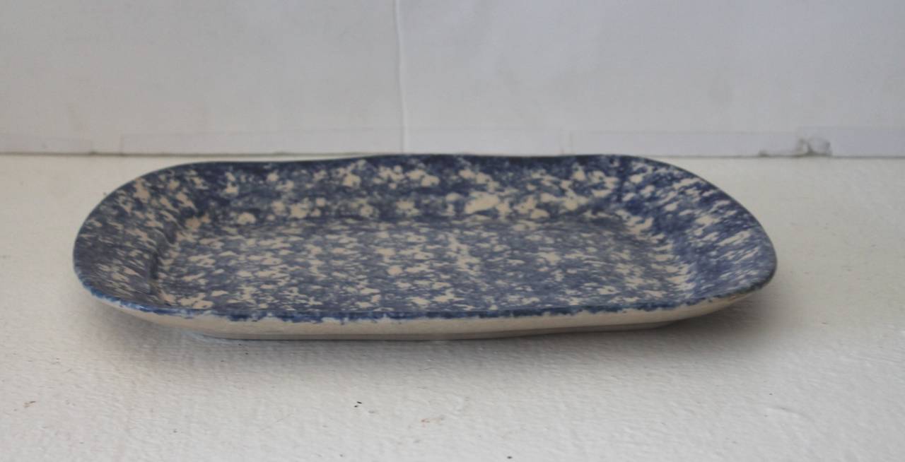 Country 19th Century Sponge Ware Serving Platter For Sale