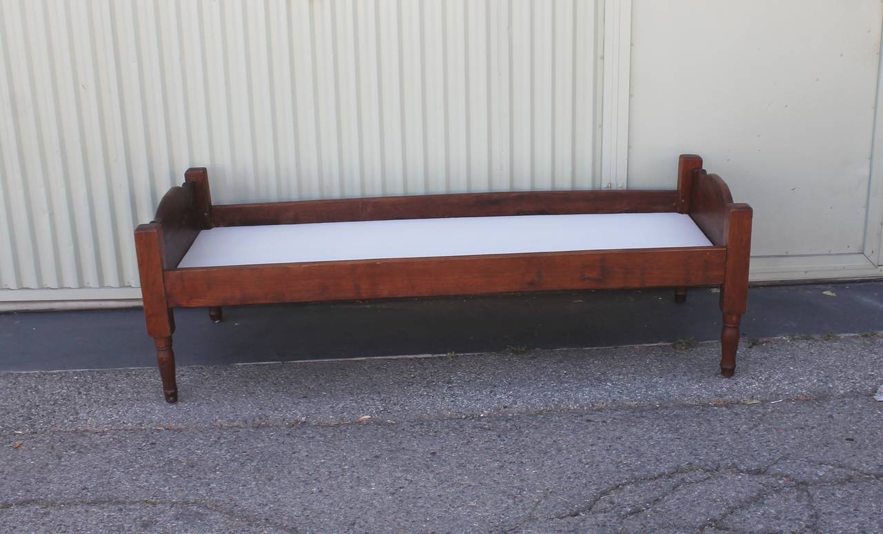 19th Century Daybed with a Custom-Made Linen Cushion 1