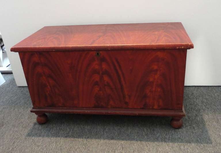 Adirondack 19thc Original Salmon & Decorated Pennsylvania Blanket  Chest For Sale