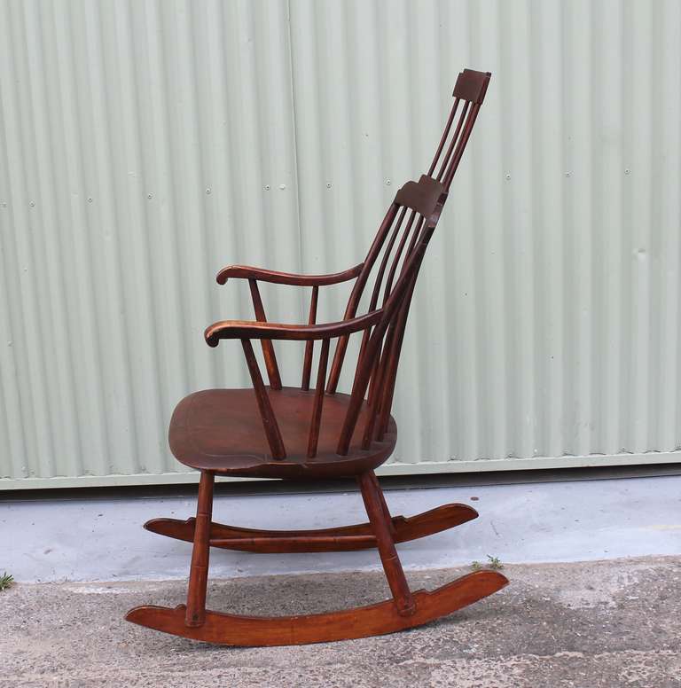 windsor comb back rocking chair