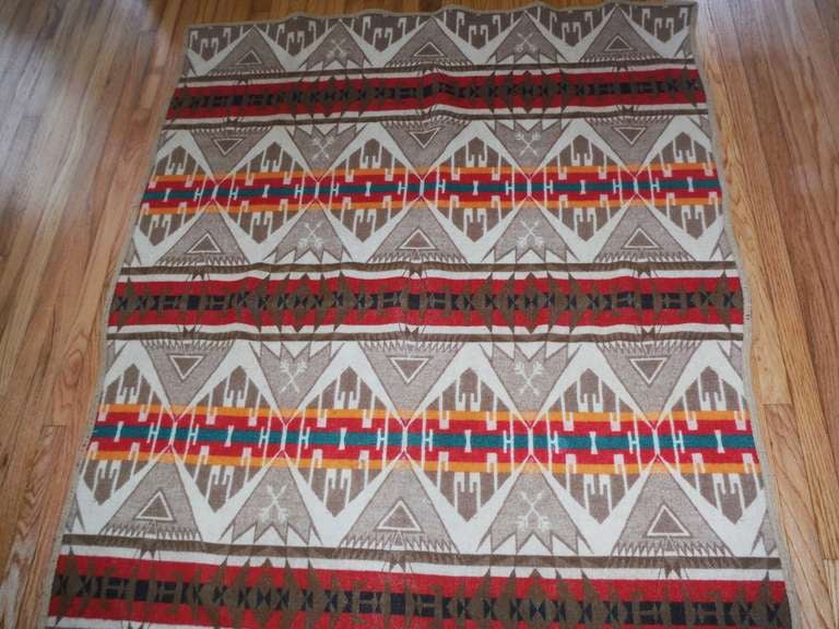 Early Wool Pendleton Cayuse Indian Design Camp  Blanket In Excellent Condition In Los Angeles, CA