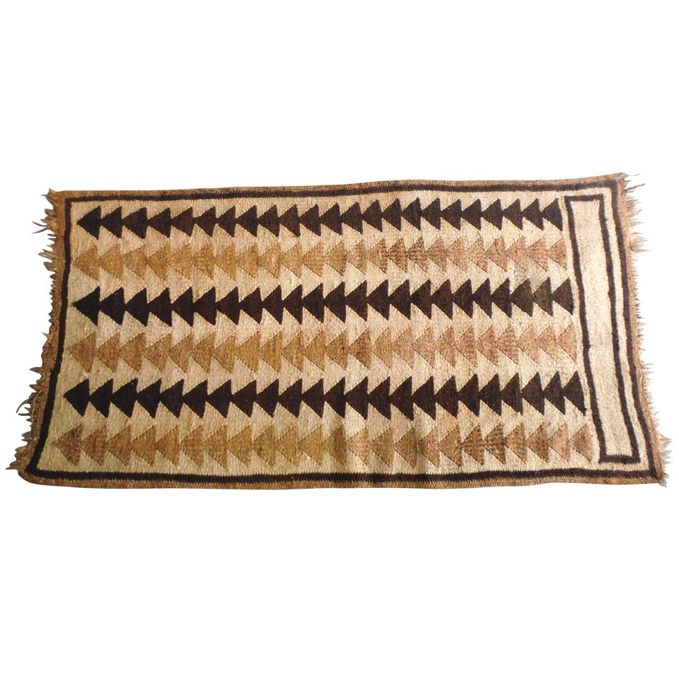 Geometric  Hand Woven Indian Rug With Flying Geese Pattern