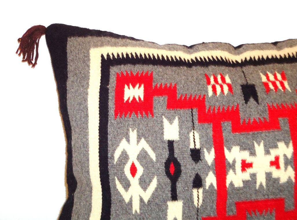 1940'S NAVAJO/INDIAN WEAVING PILLOW W/BLACK LINEN BACKING