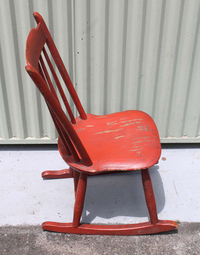 American 19th Century Original Salmon Painted Windsor Rocking Chair For Sale