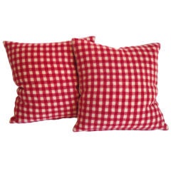 Used FANTASTIC RED & CREAM PLADD CHECK BLANKET PILLOWS W/LINEN BACK