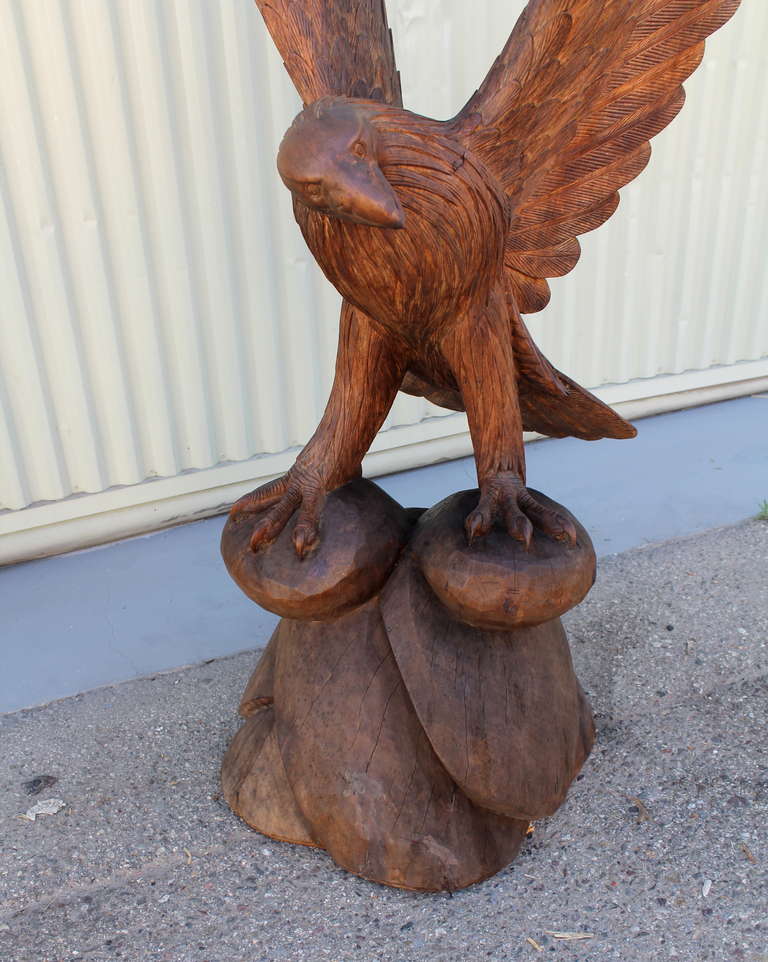 Monumental Hand Carved Mid Century American  Eagle In Excellent Condition In Los Angeles, CA