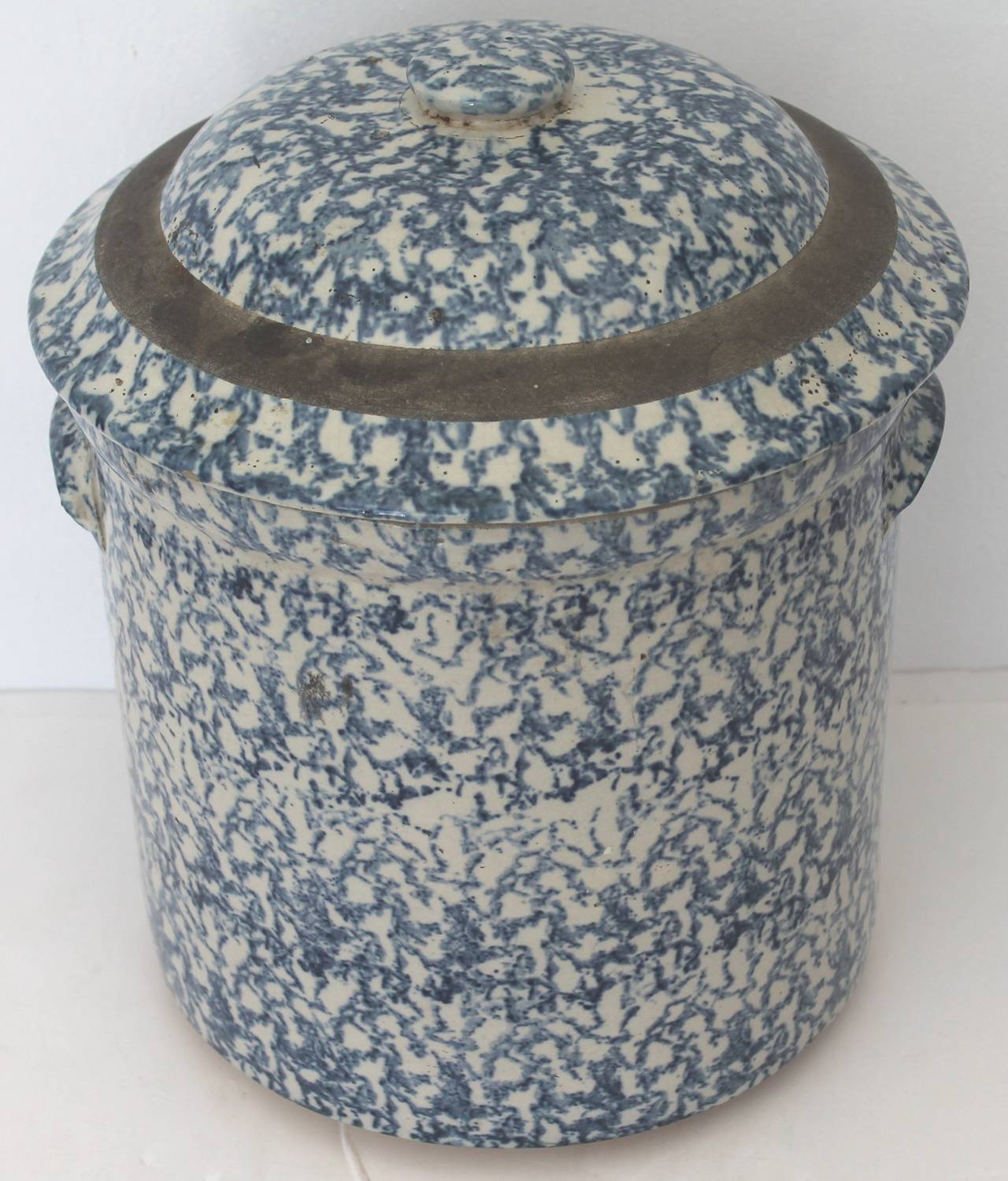 Hand-Painted Rare 19th Century Two-Piece Sponge Ware Water Cooler For Sale