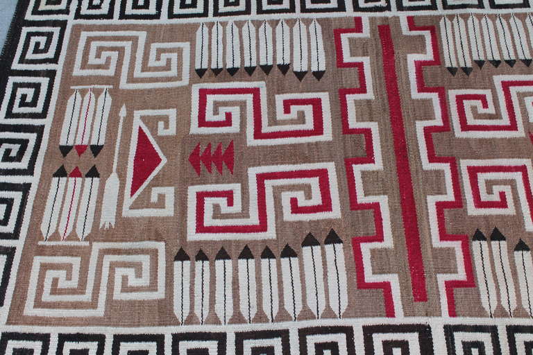 Early 20th Century Navajo Indian Weaving Rug In Excellent Condition In Los Angeles, CA