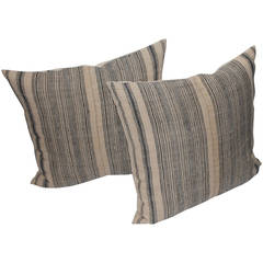 19th Century Pair of Blue and Cream Linen Ticking Pillows 11
