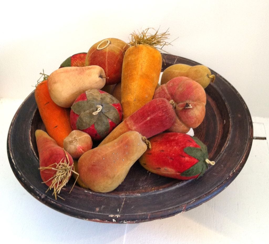 19th Century Rare & Fantastic 19thc Velvet Therom Fruit Collection On Compote