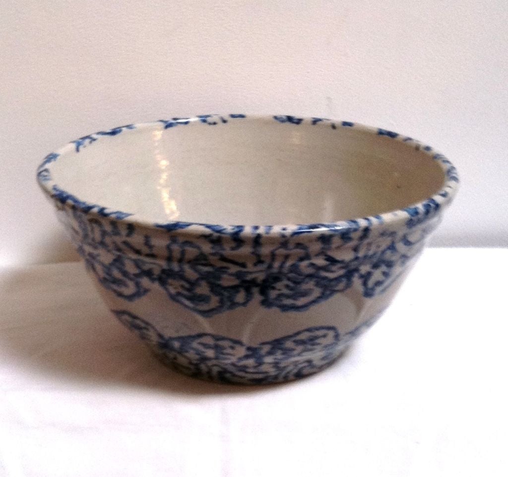 Large 19th Century Design Spongeware Mixing Bowl