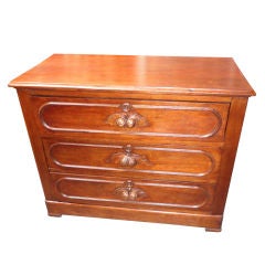 Antique 19thc Walnut Chest Of Drawers W/hand Carved Drawer Pulls