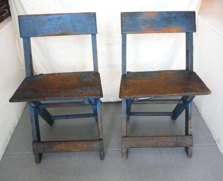Amazing Pair of  19thc Original Blue Painted N.E. Folding Camp Chairs 2