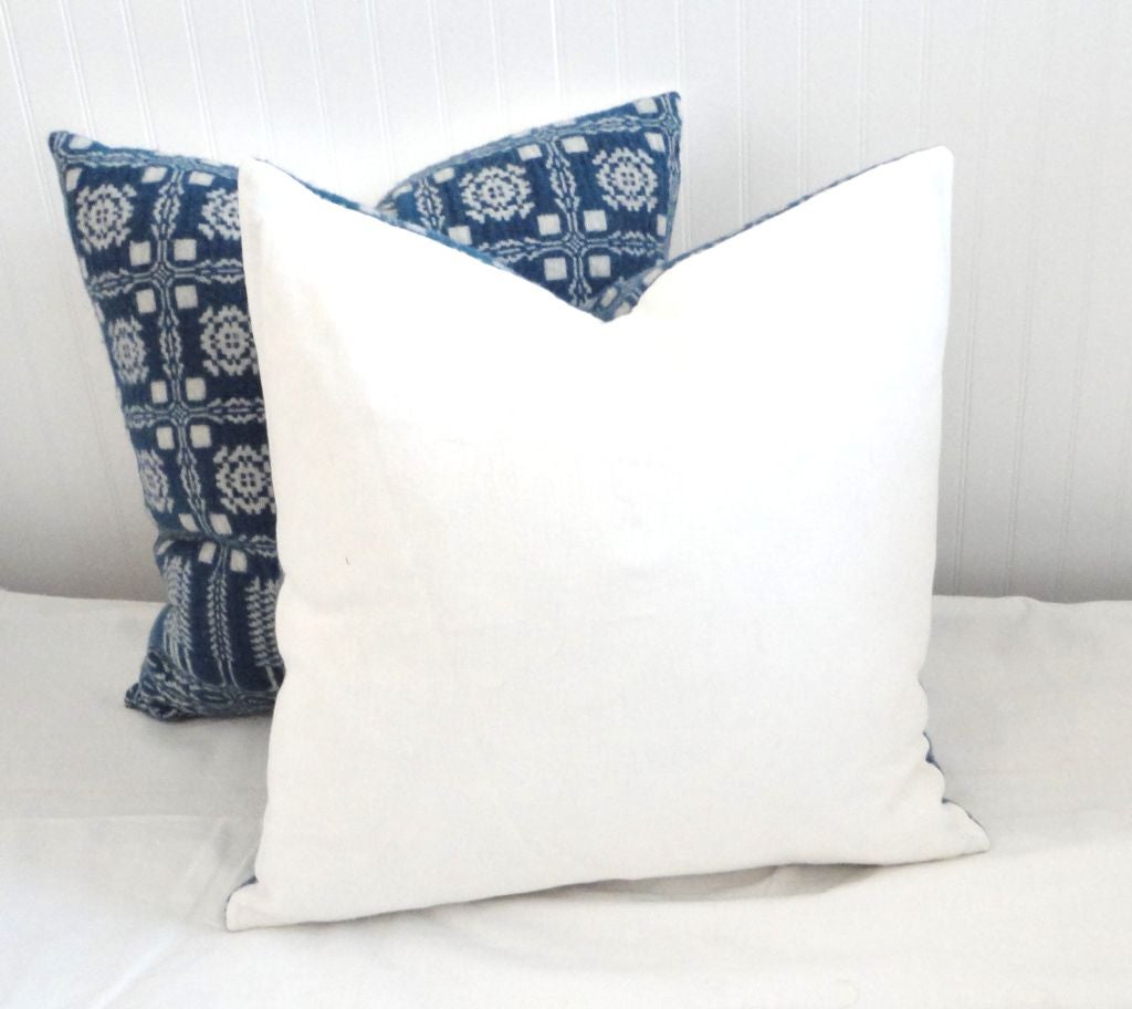 19th Century 19th C. Blue And White Coverlet  Pillows