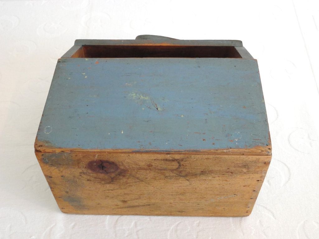 19th Century Original Blue Shoe Shine Box from Maine In Good Condition In Los Angeles, CA