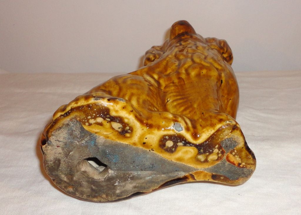 19th Century Rockingham or Bennington Pottery Dog In Good Condition In Los Angeles, CA