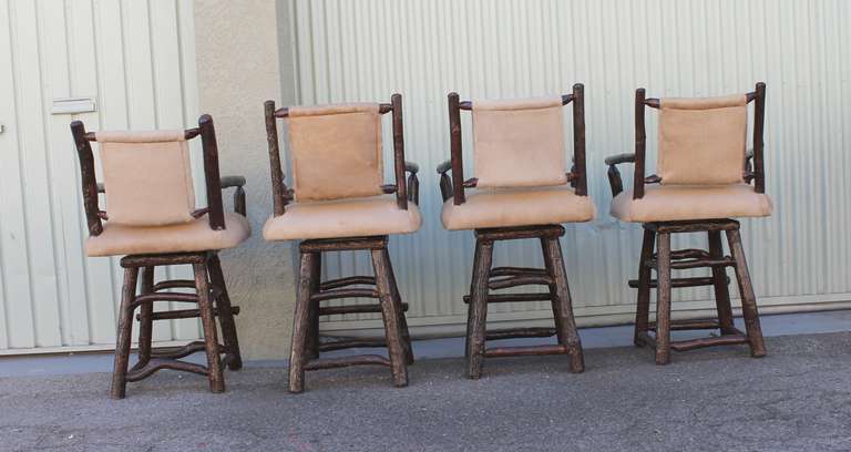 Set of Five Old Hickory Swivel Bar Stools and Bar Table 2