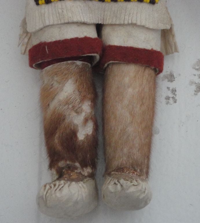 Mid-20th Century Eskimo Beaded Doll -all Original Hide Clothing