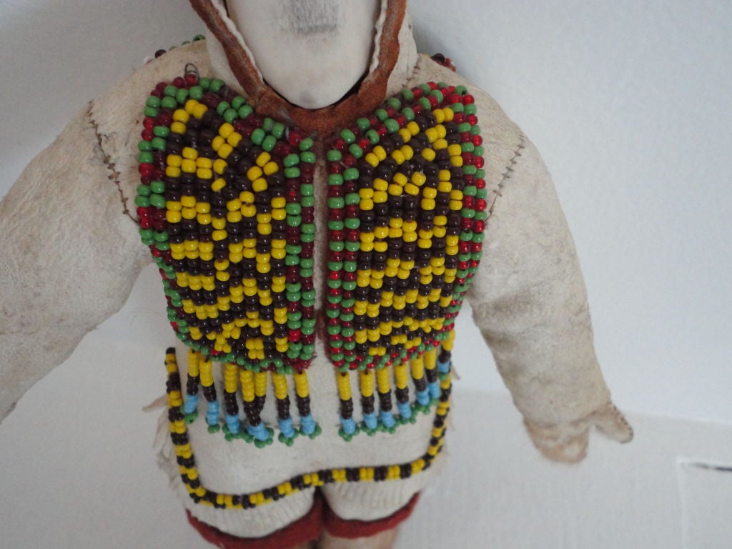 Eskimo Beaded Doll -all Original Hide Clothing 4