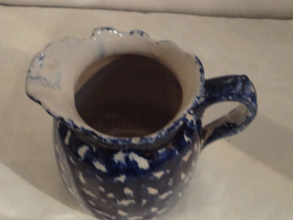 American 19thc Blue & White Sponge Ware Pitcher In Deep Indigo Blue