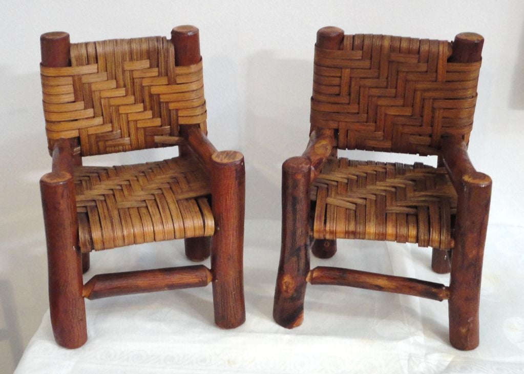 PAIR OF OLD HICKORY SALESMAN SAMPLES OR SMALL CHILD PLAY CHAIRS. GREAT ON A SHELF OR FOR TEDDY BEARS .SOLD AS A PAIR.GREAT CONDITION.