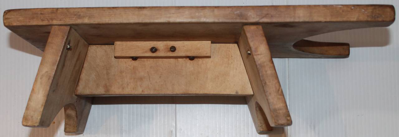 19th Century Cutting Board Bench from Pennsylvania In Excellent Condition In Los Angeles, CA