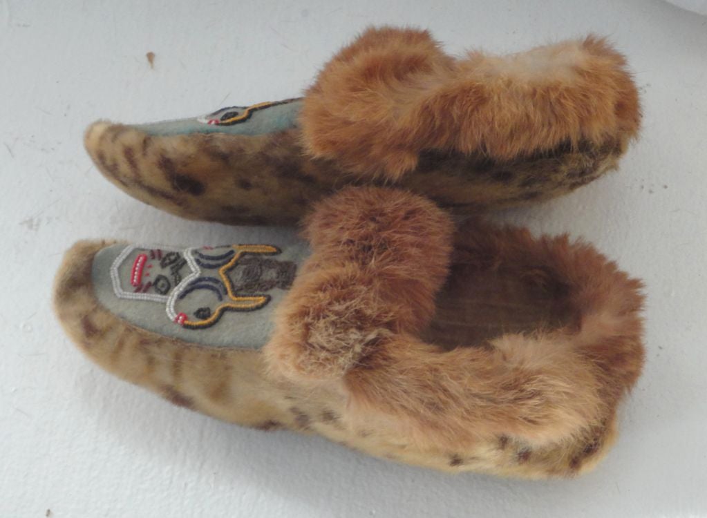 Pair Of Indian Beaded  Seal skin Moccasin's With Fox Fur Trim 1