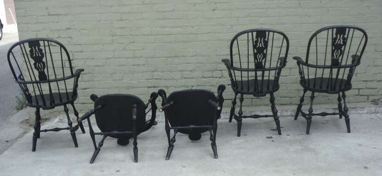 Set of 5 Original Black Painted Brace Back Windsor Chairs In Distressed Condition In Los Angeles, CA