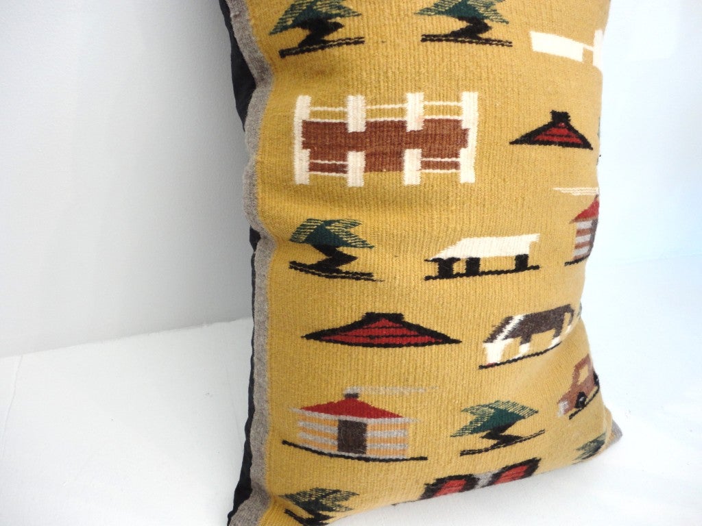 Coussin graphique rare et inhabituel avec traversin de tissage Navajo Excellent état - En vente à Los Angeles, CA