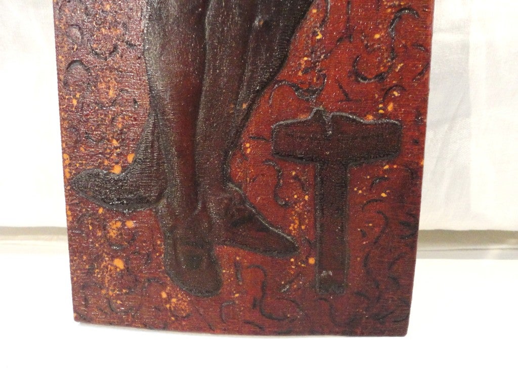 Original bemalte und geschnitzte indische Plakette des 19. Jahrhunderts, 19. Jahrhundert im Zustand „Hervorragend“ im Angebot in Los Angeles, CA