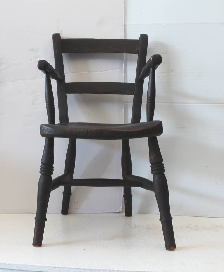 American Classical Early 19th Century Original Surface Child's Chair For Sale